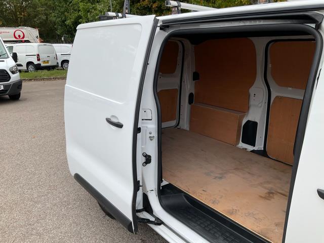 2021 Peugeot Expert 1000 1.5 Bluehdi 100 Professional Van (NV71OME) Image 16