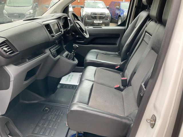 2021 Peugeot Expert 1000 1.5 Bluehdi 100 Professional Van (NV71OME) Image 7
