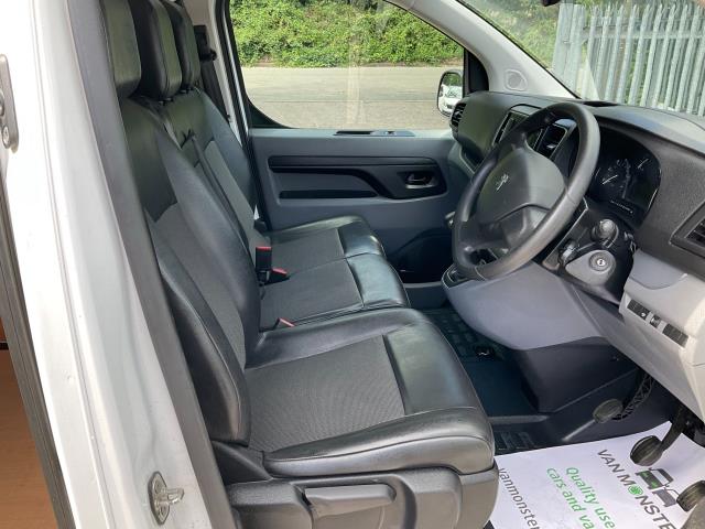 2021 Peugeot Expert 1000 1.5 Bluehdi 100 Professional Van (NV71OMW) Image 18