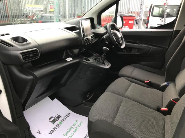 2022 Peugeot Partner L2 950 1.5BLUE HDI 100PS PROFESSIONAL PREMIUM EURO 6 (NV71PGK) Image 22