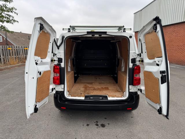 2022 Peugeot Expert 1000 1.5 Bluehdi 100 Professional Premium Van (NV71PGY) Image 49