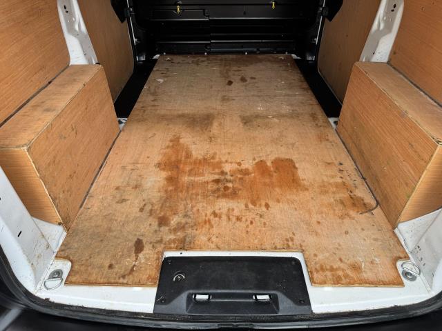 2022 Peugeot Expert 1000 1.5 Bluehdi 100 Professional Premium Van (NV71PGY) Image 54