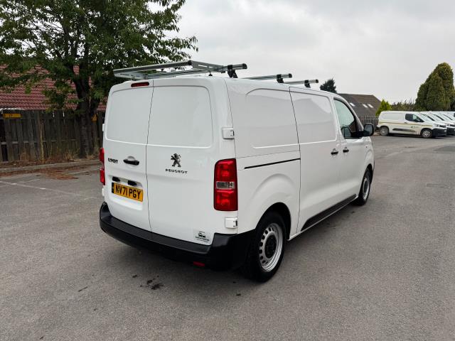 2022 Peugeot Expert 1000 1.5 Bluehdi 100 Professional Premium Van (NV71PGY) Image 9
