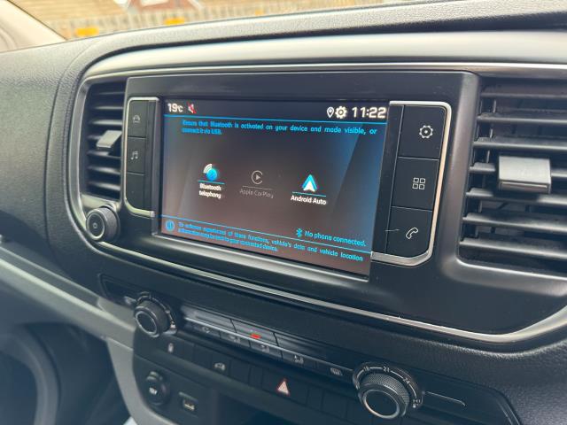 2022 Peugeot Expert 1000 1.5 Bluehdi 100 Professional Premium Van (NV71PGY) Image 28