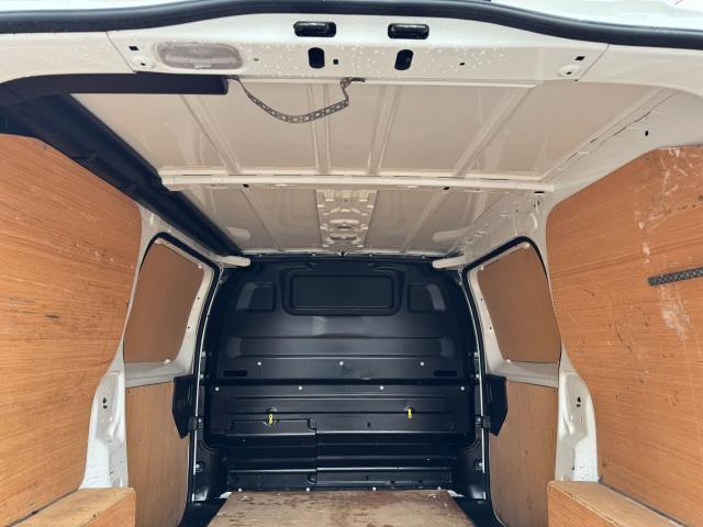 2022 Peugeot Expert 1000 1.5 Bluehdi 100 Professional Premium Van (NV71PGY) Image 55