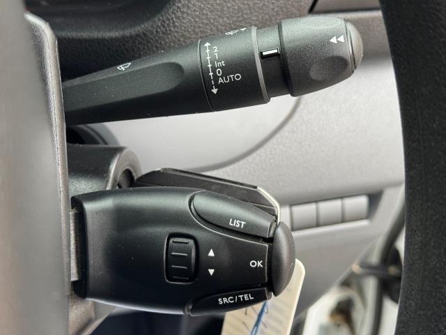 2022 Peugeot Expert 1000 1.5 Bluehdi 100 Professional Premium Van (NV71PGY) Image 24
