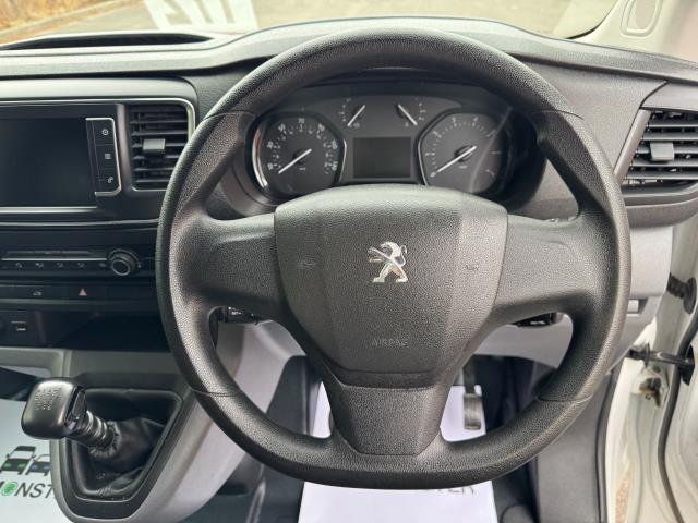 2022 Peugeot Expert 1000 1.5 Bluehdi 100 Professional Premium Van (NV71PGY) Image 22