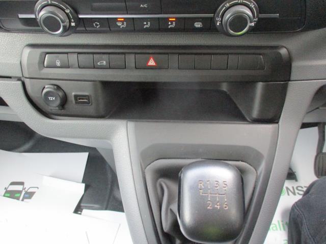 2022 Peugeot Expert 1000 1.5 Bluehdi 100 Professional Premium Van (NV71PHA) Image 23