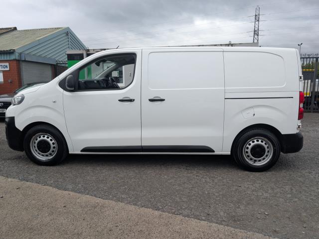 2022 Peugeot Expert 1000 1.5 Bluehdi 100 Professional Premium Van (NV71PHJ) Image 5