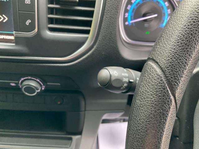 2022 Peugeot e-Expert 1000 100Kw 75Kwh Professional Van Auto (NV71SVE) Image 32