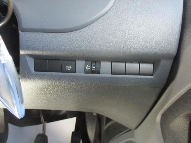 2022 Peugeot Expert 1000 1.5 Bluehdi 100 Professional Premium Van (NV71SVG) Image 17