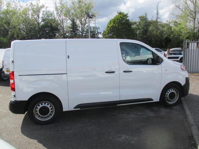 2022 Peugeot Expert 1000 1.5 Bluehdi 100 Professional Premium Van (NV71SVG) Image 3