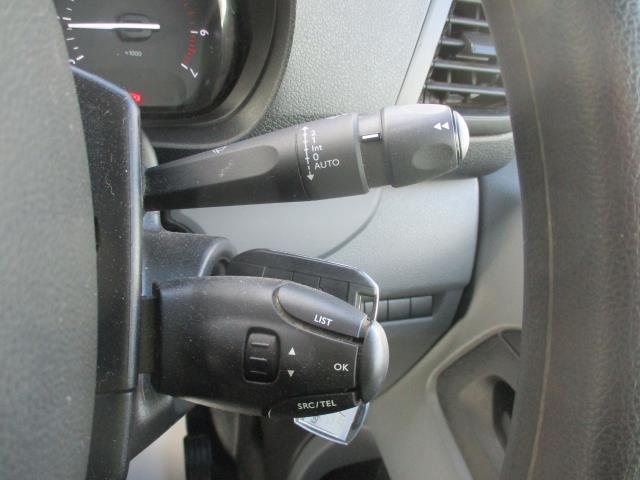 2022 Peugeot Expert 1000 1.5 Bluehdi 100 Professional Premium Van (NV71SVG) Image 18