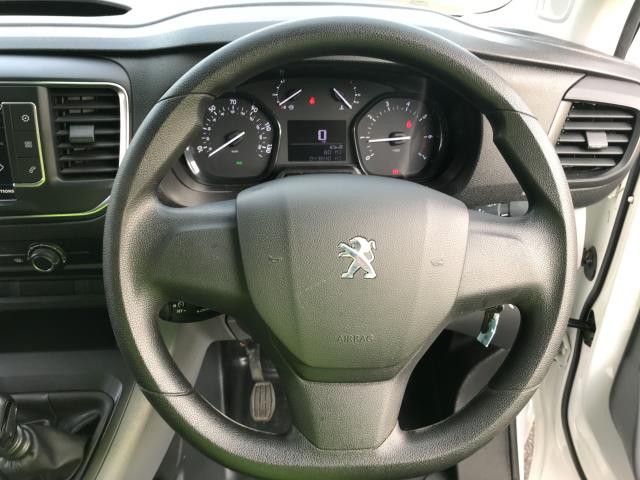 2022 Peugeot Expert 1000 1.5BLUE HDI 100PS PROFESSIONAL EURO 6 (NV71SVR) Image 17