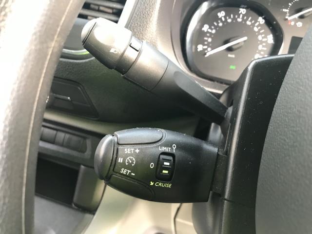 2022 Peugeot Expert 1000 1.5BLUE HDI 100PS PROFESSIONAL EURO 6 (NV71SVR) Image 36