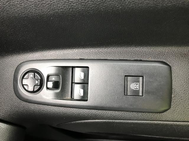 2022 Peugeot Partner 850 1.5 Bluehdi 100 Professional Premium Crew Van (NV71SVW) Image 28