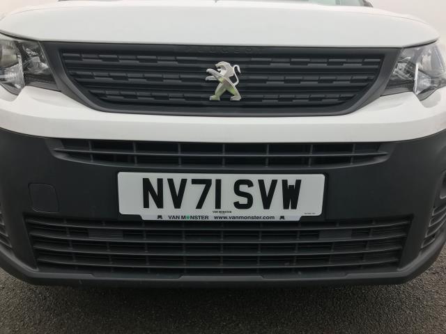 2022 Peugeot Partner 850 1.5 Bluehdi 100 Professional Premium Crew Van (NV71SVW) Image 12
