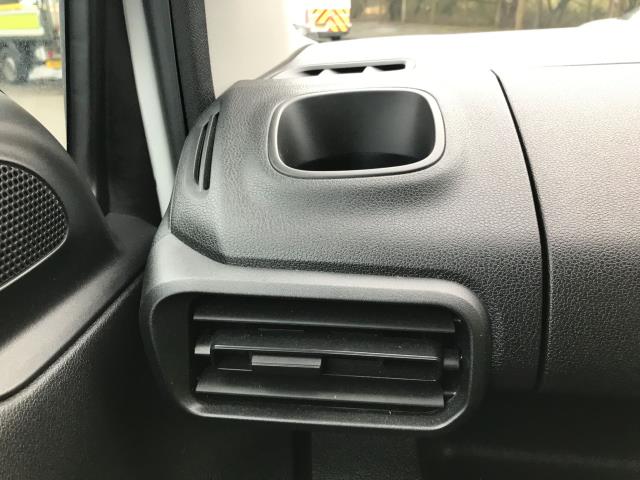 2022 Peugeot Partner 850 1.5 Bluehdi 100 Professional Premium Crew Van (NV71SVW) Image 30