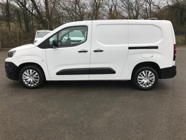2022 Peugeot Partner 850 1.5 Bluehdi 100 Professional Premium Crew Van (NV71SVW) Image 6