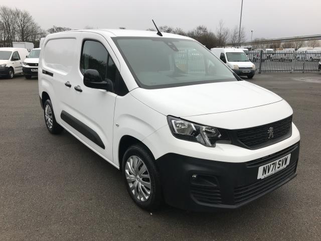 2022 Peugeot Partner 850 1.5 Bluehdi 100 Professional Premium Crew Van (NV71SVW) Image 2