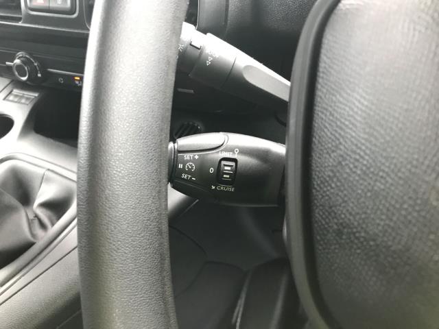 2022 Peugeot Partner 850 1.5 Bluehdi 100 Professional Premium Crew Van (NV71SVW) Image 26