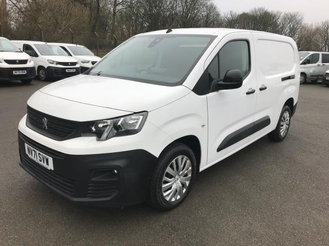 2022 Peugeot Partner 850 1.5 Bluehdi 100 Professional Premium Crew Van (NV71SVW) Image 4
