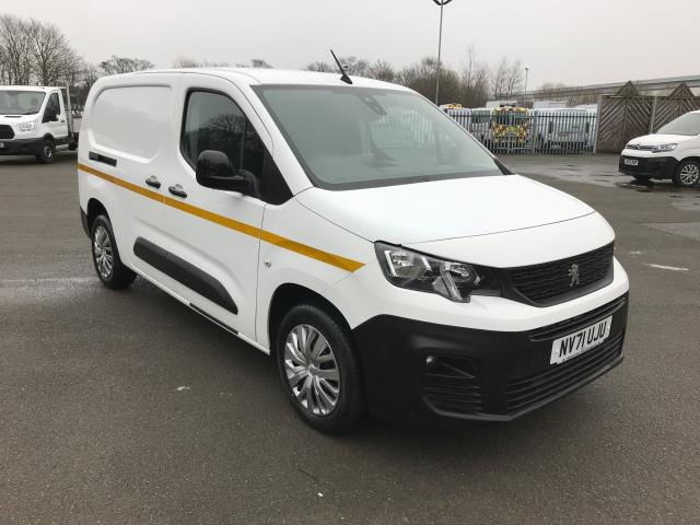2022 Peugeot Partner 850 1.5 Bluehdi 100 Professional Premium Crew Van (NV71UJU) Image 2