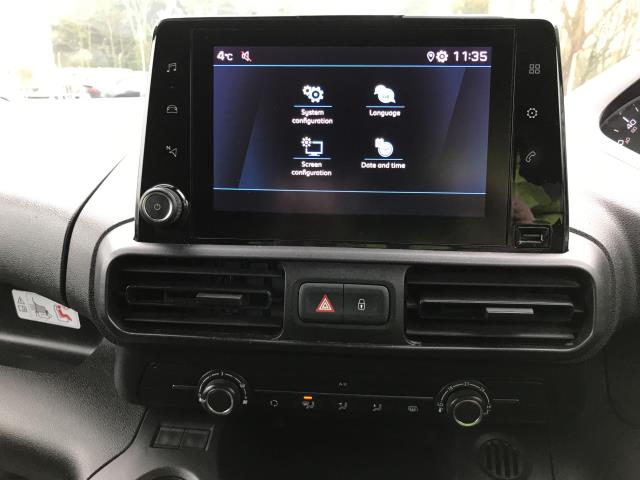 2022 Peugeot Partner 850 1.5 Bluehdi 100 Professional Premium Crew Van (NV71UJU) Image 22