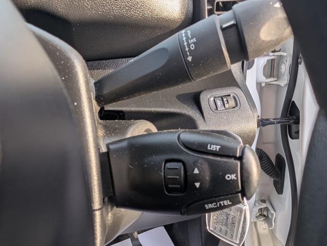 2022 Peugeot Partner 850 1.5 Bluehdi 100 Professional Premium Crew Van (NV71UKB) Image 20
