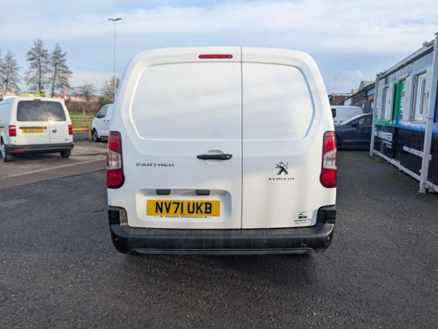 2022 Peugeot Partner 850 1.5 Bluehdi 100 Professional Premium Crew Van (NV71UKB) Image 10