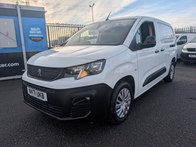 2022 Peugeot Partner 850 1.5 Bluehdi 100 Professional Premium Crew Van (NV71UKB) Image 4