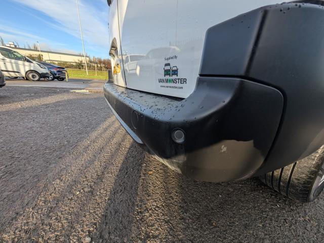 2022 Peugeot Partner 850 1.5 Bluehdi 100 Professional Premium Crew Van (NV71UKB) Image 30