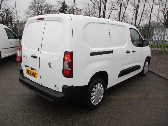 2022 Peugeot Partner 950 1.5 Bluehdi 100 Professional Premium Van (NV71UKE) Image 4