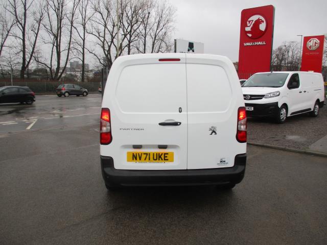 2022 Peugeot Partner 950 1.5 Bluehdi 100 Professional Premium Van (NV71UKE) Image 6