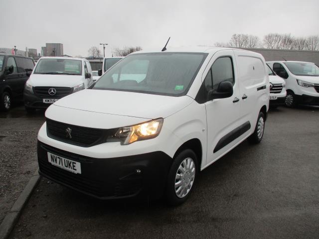 2022 Peugeot Partner 950 1.5 Bluehdi 100 Professional Premium Van (NV71UKE) Image 9