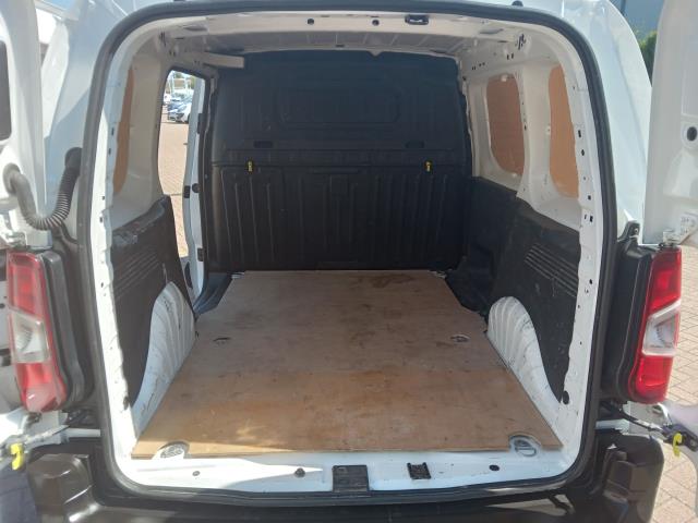 2022 Peugeot Partner 1000 1.5 Bluehdi 100 Professional Premium Van (NV71ULY) Image 20