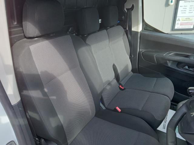 2022 Peugeot Partner 1000 1.5 Bluehdi 100 Professional Premium Van (NV71UMD) Image 22