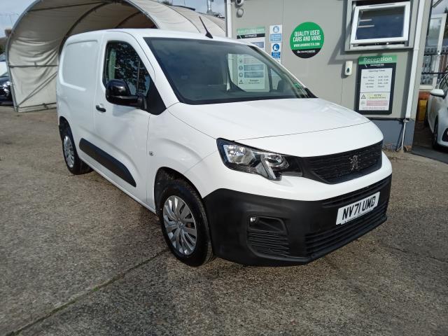 2022 Peugeot Partner 1000 1.5 Bluehdi 100 Professional Premium Van (NV71UMD) Image 2