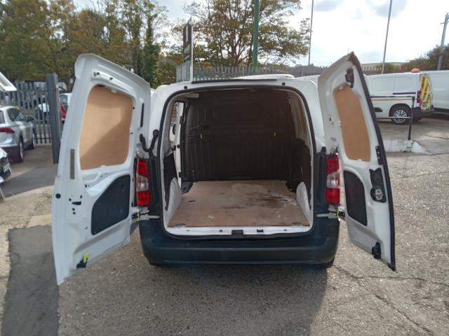 2022 Peugeot Partner 1000 1.5 Bluehdi 100 Professional Premium Van (NV71UMD) Image 11
