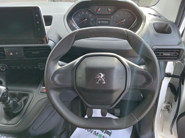 2022 Peugeot Partner 1000 1.5 Bluehdi 100 Professional Premium Van (NV71UMD) Image 25
