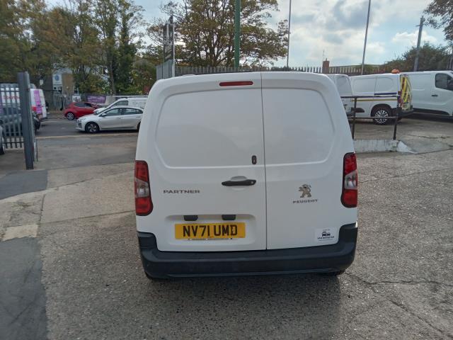 2022 Peugeot Partner 1000 1.5 Bluehdi 100 Professional Premium Van (NV71UMD) Image 7