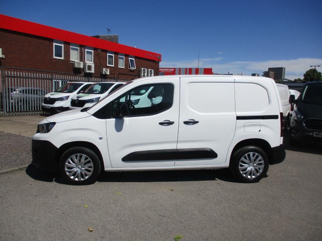 2022 Peugeot Partner 1000 1.5 Bluehdi 100 Professional Van (NV71UME) Image 8