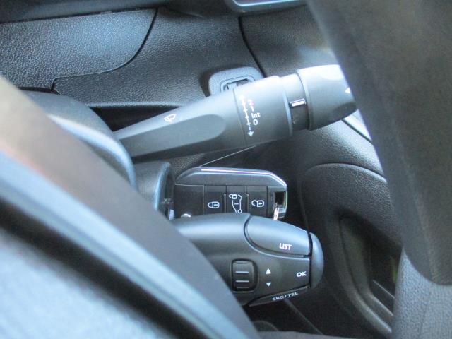 2022 Peugeot Partner 1000 1.5 Bluehdi 100 Professional Van (NV71UME) Image 17