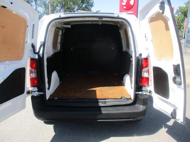 2022 Peugeot Partner 1000 1.5 Bluehdi 100 Professional Van (NV71UME) Image 29