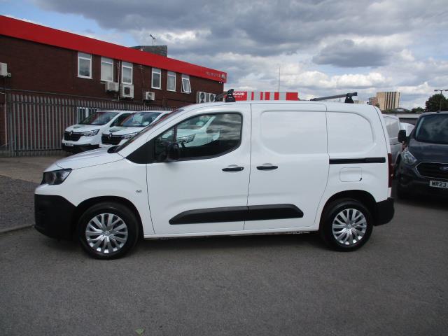 2022 Peugeot Partner STANDARD 1000 1.5 BLUE HDI 100PS PROFESSIONAL PREMIUM (NV71WJM) Image 8