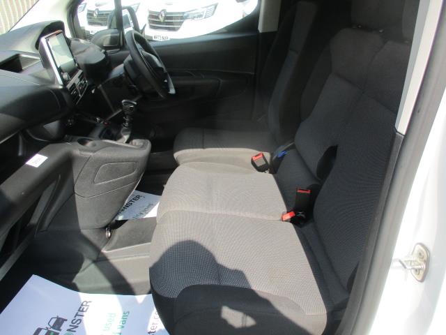 2022 Peugeot Partner STANDARD 1000 1.5 BLUE HDI 100PS PROFESSIONAL PREMIUM (NV71WJM) Image 23