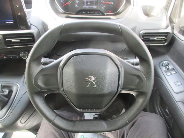 2022 Peugeot Partner STANDARD 1000 1.5 BLUE HDI 100PS PROFESSIONAL PREMIUM (NV71WJM) Image 14