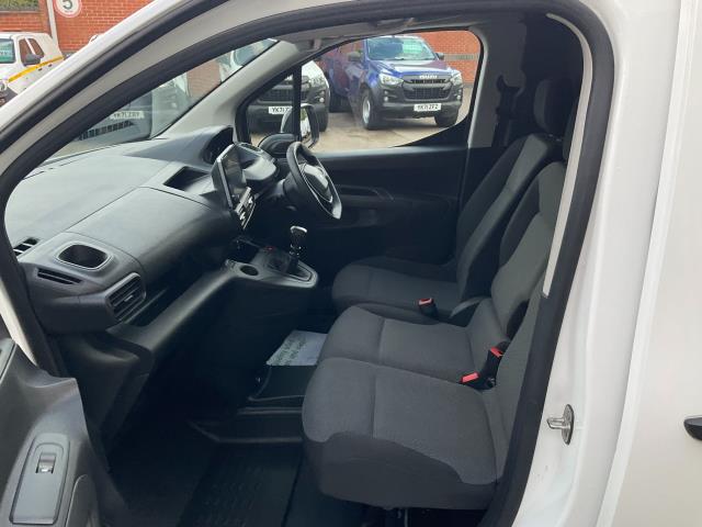 2022 Peugeot Partner 1000 1.5 Bluehdi 100 Professional Van (NV71WJZ) Image 7