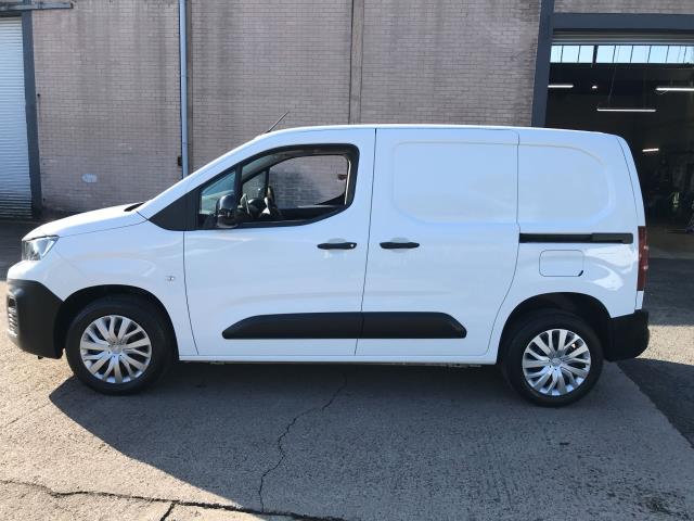 2022 Peugeot Partner L1 1000 1.5BLUE HDI 100PS PROFESSIONAL PREMIUM EURO 6 (NV71WKB) Image 9