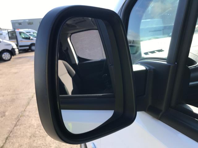 2022 Peugeot Partner L1 1000 1.5BLUE HDI 100PS PROFESSIONAL PREMIUM EURO 6 (NV71WKB) Image 38